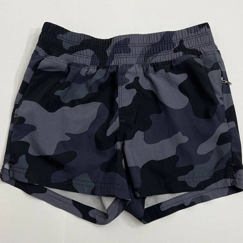 Old Navy Active Stretch Tech Black Gray Camouflage Shorts Girls Small 6-7